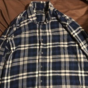 Long sleeve dress shirt